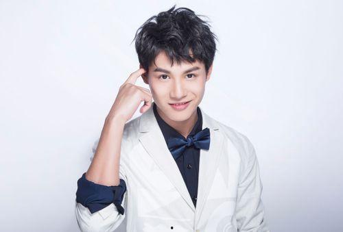 郑业成娱乐圈爆料,独家爆料背后的真相