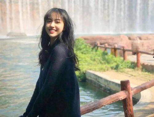 潇潇女网红,网络红人的崛起与影响力