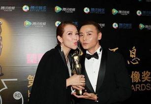 张晋爆料倒追视频完整版,甜蜜瞬间曝光，爱情故事感人至深